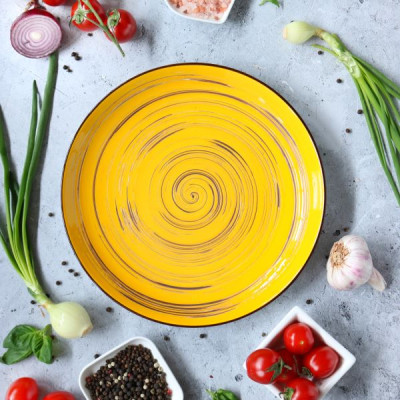 Тарелка круглая 20,5 см Wilmax Spiral Yellow WL-669412 / A