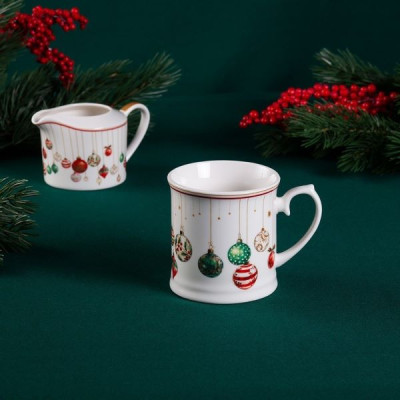 Кружка 450 мл Fissman Christmas Balls, фарфор (арт. 16087)